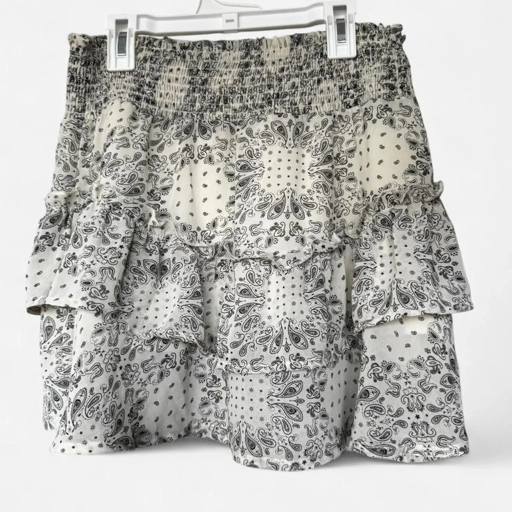 Altar’d State Tiered Mini Skirt in black and white paisley print size M - Picture 2 of 5
